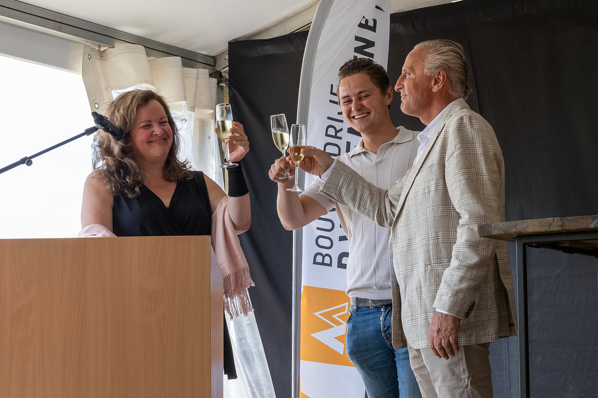 Officiële start bouw nieuwbouwwijk Veenrijck in Nijkerkerveen